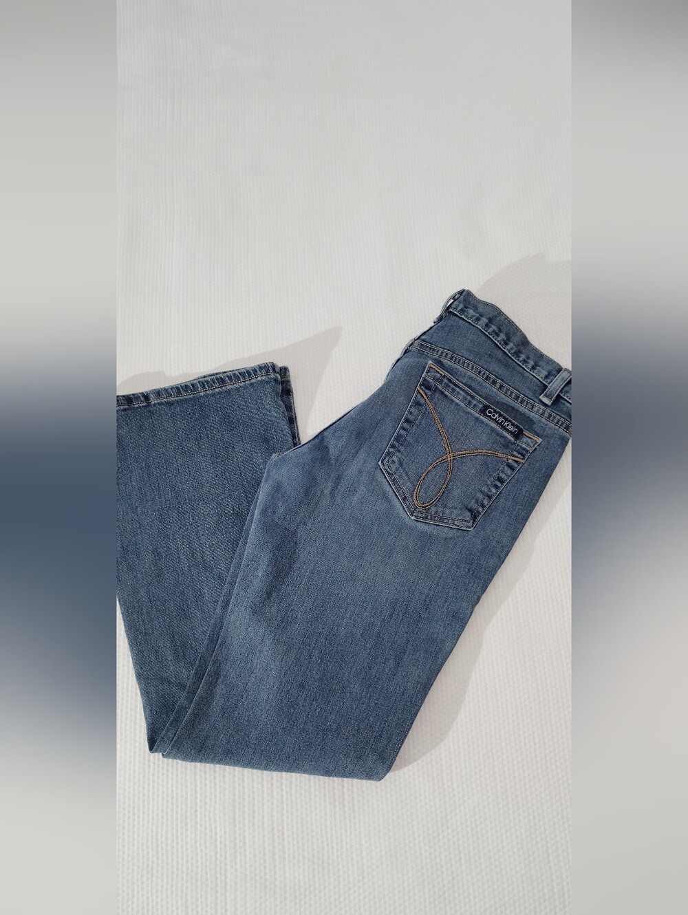 Calvin Klein Blue Denim Jeans Size 8x30 Mid Rise Straight Bootcut.